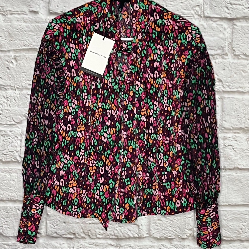 NWT Who What Wear Colorful Top Women's Size Small